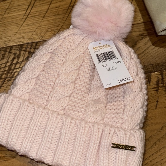MICHAEL KORS LIGHT PINK HAT. NWT - Picture 5 of 5